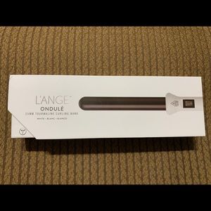 Lange Curling Wand. Like New!! Only used 3 times.
